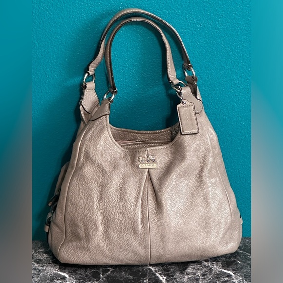 Coach Madison Maggie Taupe Leather Hobo Tote Carryall Shoulder Bag Purse - Picture 1 of 14